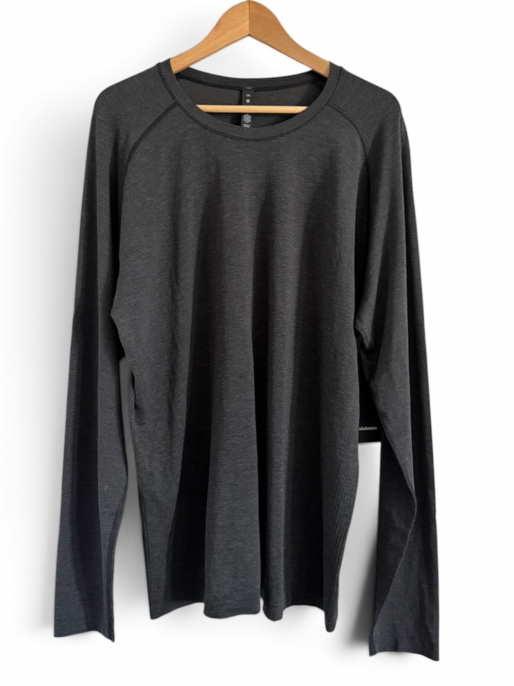 lululemon athletica Men's Metal Vent Tech LS 2.0 Long-Sleeve Crew - Charcoal XXL